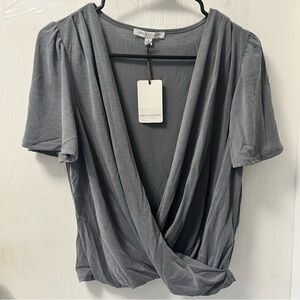Green Envelope Women’s Short Sleeve Open Front Top In Grey Size Small Never Worn